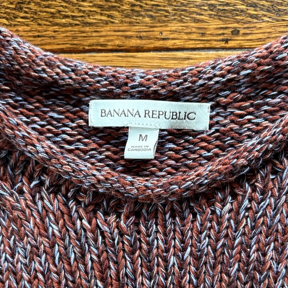 BANANA REPUBLIC ROLL NECK SWEATER - Picture 2 of 7